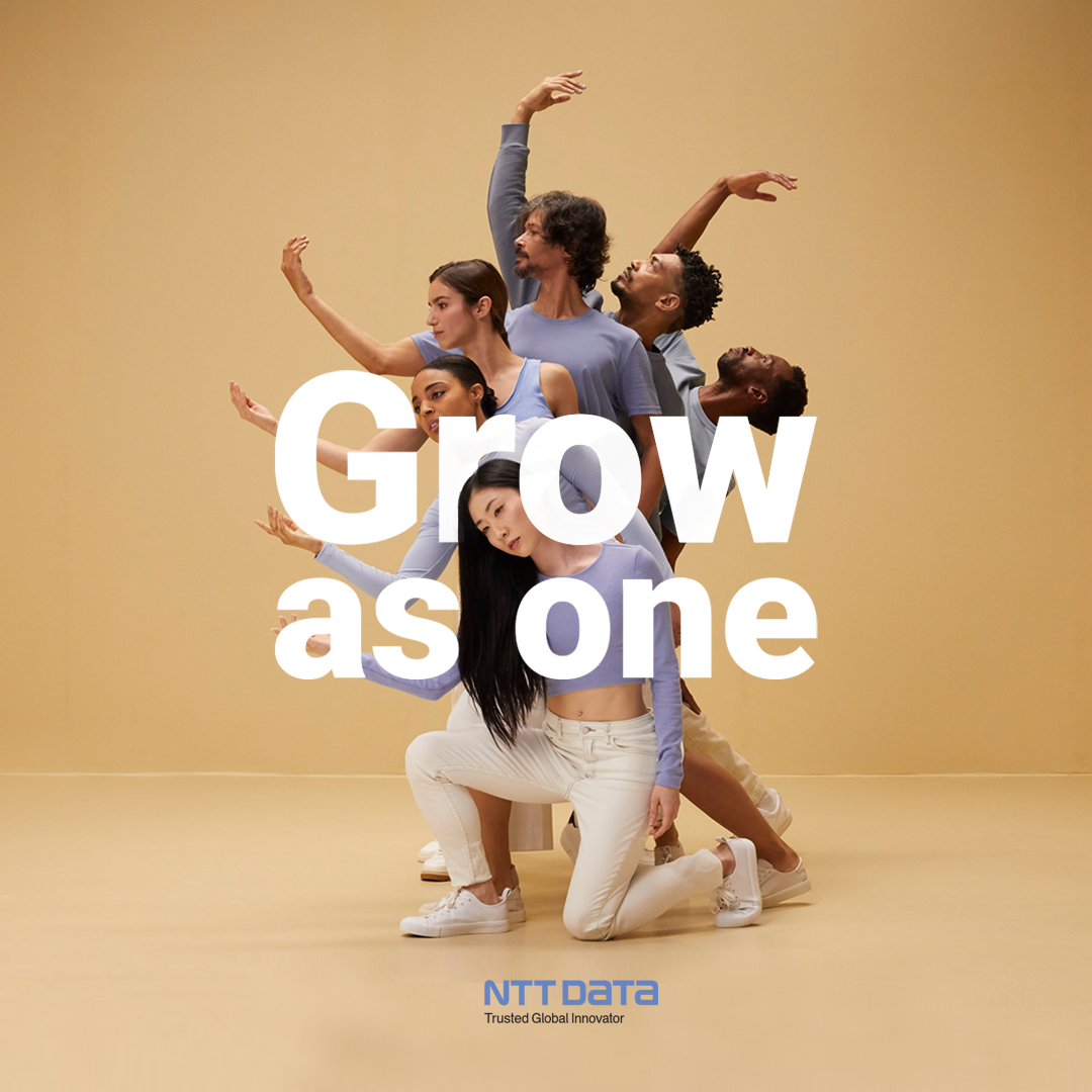 "Grow as One" es una campaña publicitaria para NNT Data realizada por Alberto Van Stokkum y Enri Mür studio.