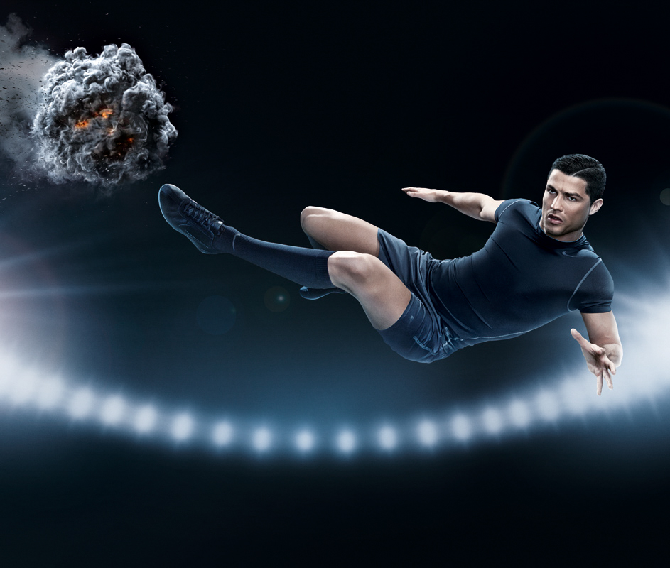 Campaña publicitaria realizada por el fotógrafo Richard Ramos junto a Enri Mür Studio para la marca CR7 de Cristiano Ronaldo