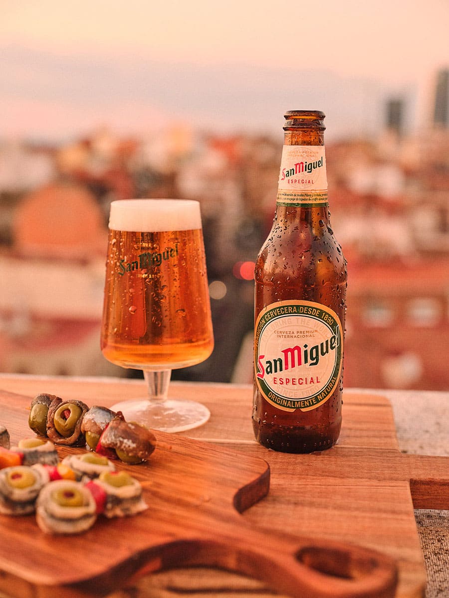 Campaña de publicidad realizada por Alberto van Stokkum y Enri Mür Studio para la marca de cervezas San Miguel.